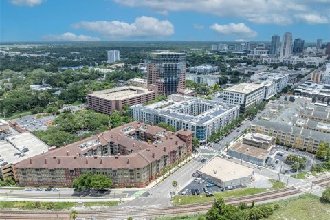 Condo in Orlando, Florida, 2 bedrooms  № 1785607 - photo 23