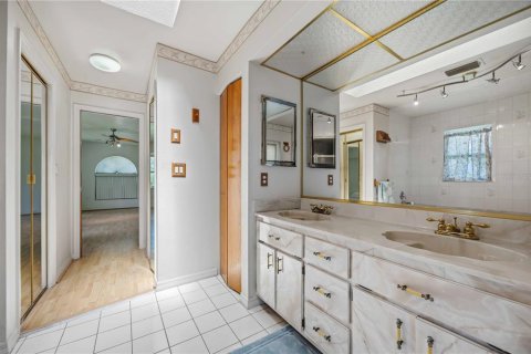 Купить виллу или дом в Порт-Шарлотт, Флорида 15 комнат, 214.7м2, № 2361431 - фото 27