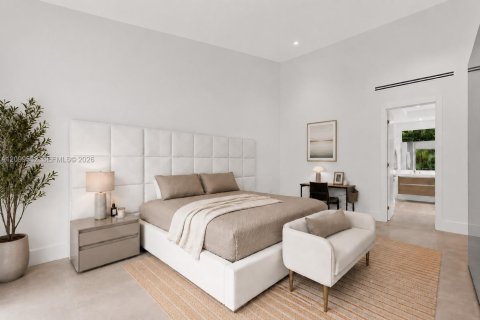 House in Miami, Florida 6 bedrooms, 434.32 sq.m. № 2397792 - photo 14