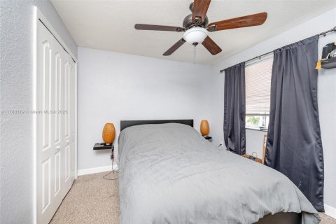 Copropriété à vendre à Hialeah, Floride: 4 chambres, 139.35 m2 № 1708565 - photo 13