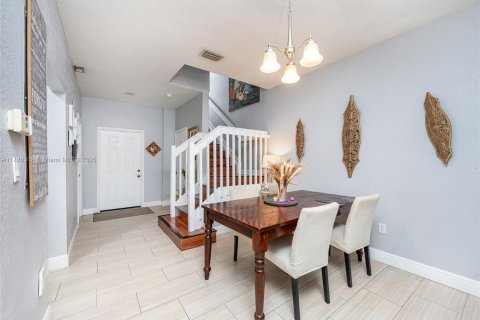 Copropriété à vendre à Hialeah, Floride: 4 chambres, 139.35 m2 № 1708565 - photo 8