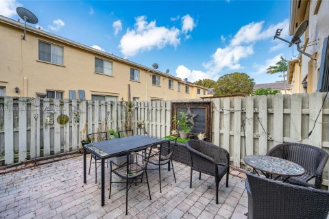 Copropriété à vendre à Hialeah, Floride: 4 chambres, 139.35 m2 № 1708565 - photo 16