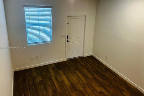 Townhouse in Homestead, Florida 4 bedrooms, 169.64 sq.m. № 1797672 - photo 19