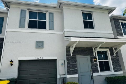 Townhouse in Homestead, Florida 4 bedrooms, 169.64 sq.m. № 1797672 - photo 2