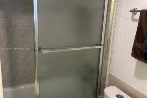 Condo in Lauderhill, Florida, 1 bedroom  № 2069572 - photo 22