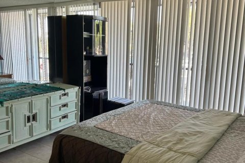 Condo in Lauderhill, Florida, 1 bedroom  № 2069572 - photo 20