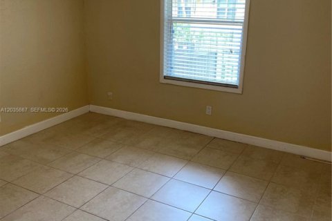 Villa ou maison à louer à Tamarac, Floride: 1 chambre, 51.1 m2 № 2084235 - photo 7