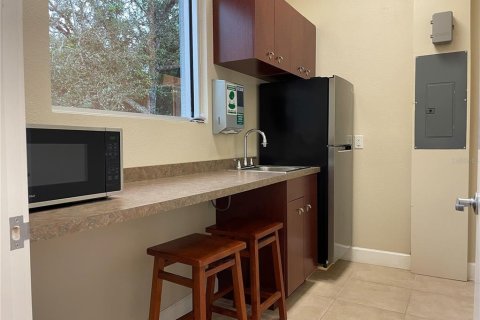 Propiedad comercial en alquiler en Port Charlotte, Florida, 93.37 m2 № 791204 - foto 11