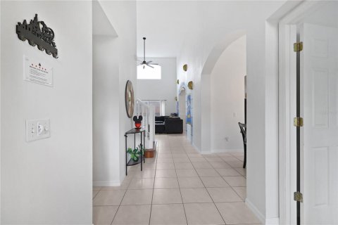 Casa en venta en Kissimmee, Florida, 5 dormitorios, 210.8 m2 № 2405362 - foto 7