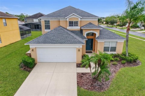Casa en venta en Kissimmee, Florida, 5 dormitorios, 210.8 m2 № 2405362 - foto 3