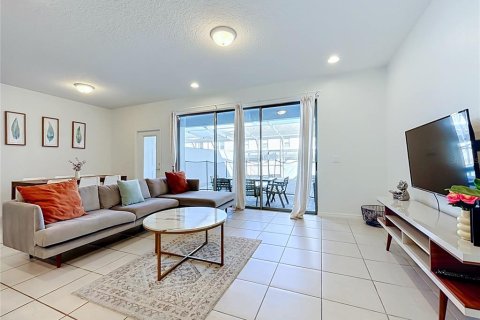 Touwnhouse à vendre à Kissimmee, Floride: 5 chambres, 210.24 m2 № 2437357 - photo 19
