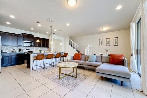 Touwnhouse à vendre à Kissimmee, Floride: 5 chambres, 210.24 m2 № 2437357 - photo 21