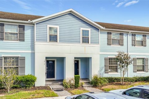 Touwnhouse à vendre à Kissimmee, Floride: 5 chambres, 210.24 m2 № 2437357 - photo 2
