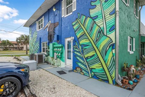 Commercial property in Flagler Beach, Florida 554.44 sq.m. № 2232999 - photo 5