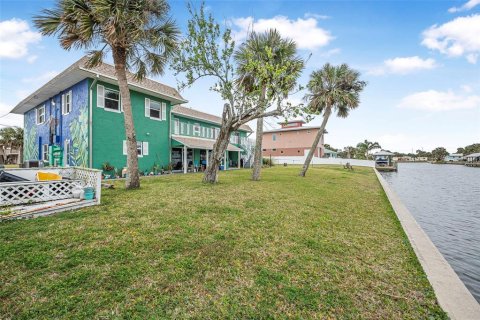 Commercial property in Flagler Beach, Florida 554.44 sq.m. № 2232999 - photo 6