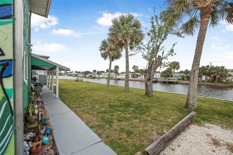 Commercial property in Flagler Beach, Florida 554.44 sq.m. № 2232999 - photo 12