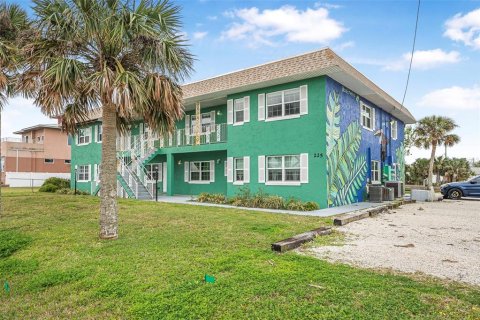 Commercial property in Flagler Beach, Florida 554.44 sq.m. № 2232999 - photo 3