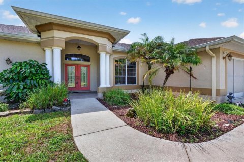 Villa ou maison à Hudson, Floride 3 chambres, 233.09 m2 № 2362515