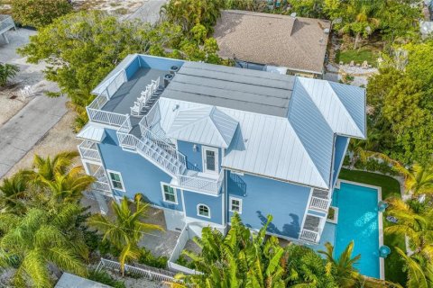 Casa en venta en Bradenton Beach, Florida, 7 dormitorios, 290.32 m2 № 1513320 - foto 2