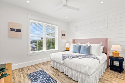 Casa en venta en Bradenton Beach, Florida, 7 dormitorios, 290.32 m2 № 1513320 - foto 27