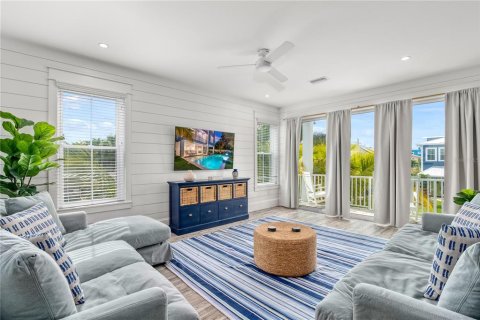 Casa en venta en Bradenton Beach, Florida, 7 dormitorios, 290.32 m2 № 1513320 - foto 12