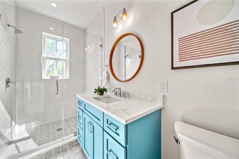 Casa en venta en Bradenton Beach, Florida, 7 dormitorios, 290.32 m2 № 1513320 - foto 20
