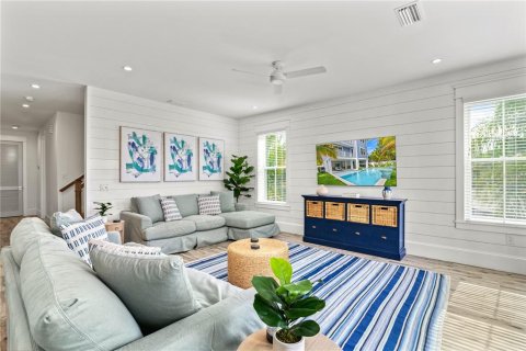 Casa en venta en Bradenton Beach, Florida, 7 dormitorios, 290.32 m2 № 1513320 - foto 9