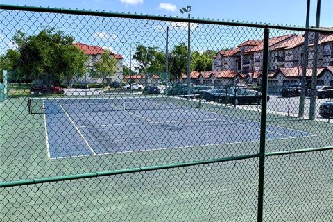 Condominio en venta en Lutz, Florida, 2 dormitorios, 89.28 m2 № 2233329 - foto 29