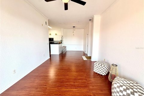Condominio en venta en Lutz, Florida, 2 dormitorios, 89.28 m2 № 2233329 - foto 13