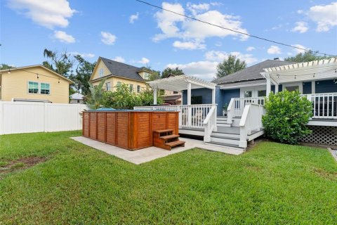 Casa en venta en Tampa, Florida, 2 dormitorios, 164.44 m2 № 1907704 - foto 22