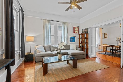 Casa en venta en Tampa, Florida, 2 dormitorios, 164.44 m2 № 1907704 - foto 8