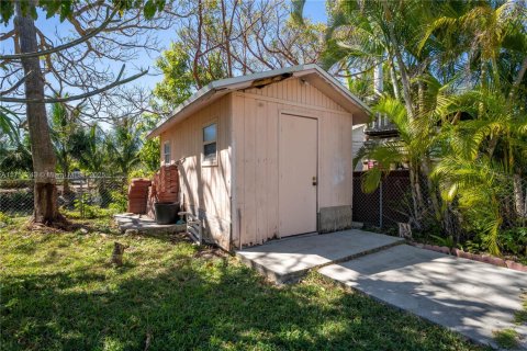 House in Palmetto Bay, Florida 3 bedrooms, 100.15 sq.m. № 1945006 - photo 23