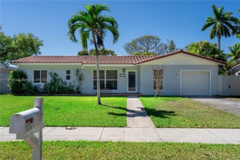 House in Palmetto Bay, Florida 3 bedrooms, 100.15 sq.m. № 1945006 - photo 2