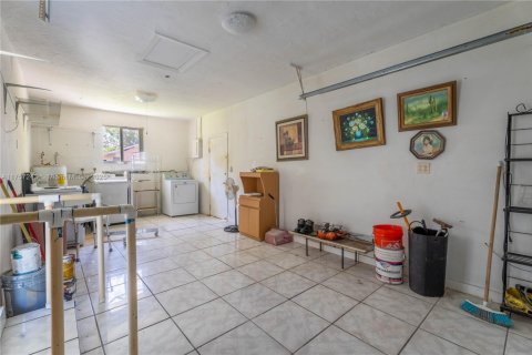 House in Palmetto Bay, Florida 3 bedrooms, 100.15 sq.m. № 1945006 - photo 19