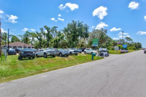 Commercial property in Port Charlotte, Florida 147.16 sq.m. № 621928 - photo 5