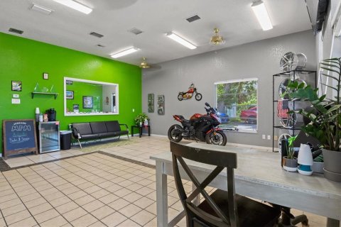 Commercial property in Port Charlotte, Florida 147.16 sq.m. № 621928 - photo 15