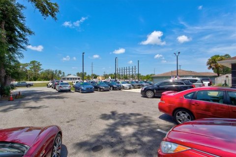 Commercial property in Port Charlotte, Florida 147.16 sq.m. № 621928 - photo 10