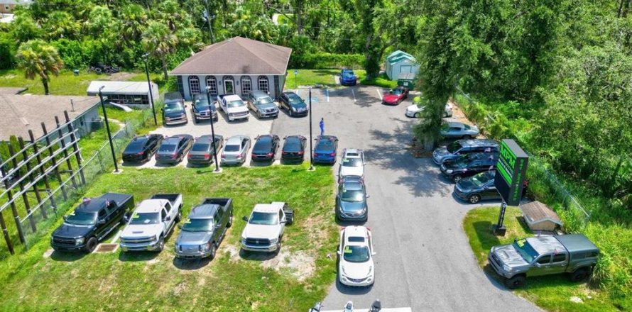 Commercial property in Port Charlotte, Florida 147.16 sq.m. № 621928