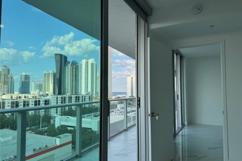 Купить кондоминиум в Санни-Айлс-Бич, Флорида 3 спальни, 141.58м2, № 1943481 - фото 4