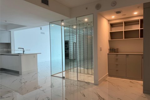 Купить кондоминиум в Санни-Айлс-Бич, Флорида 3 спальни, 141.58м2, № 1943481 - фото 6