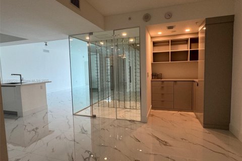 Купить кондоминиум в Санни-Айлс-Бич, Флорида 3 спальни, 141.58м2, № 1943481 - фото 24