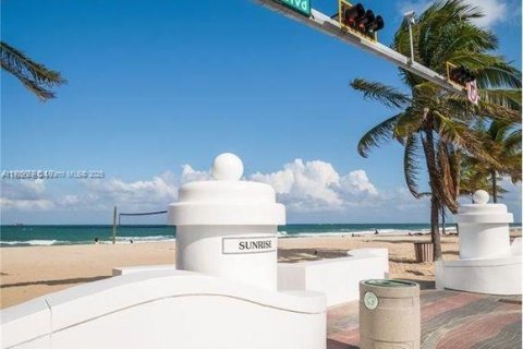 Condominio en venta en Fort Lauderdale, Florida, 37.16 m2 № 1964010 - foto 27