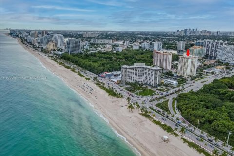 Condominio en venta en Fort Lauderdale, Florida, 37.16 m2 № 1964010 - foto 1