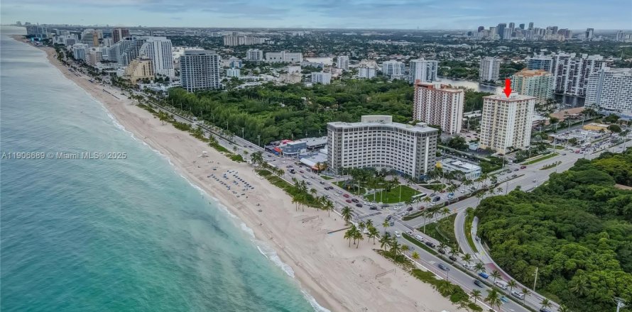 Estudio en el Condominio en Fort Lauderdale, Florida  № 1964010