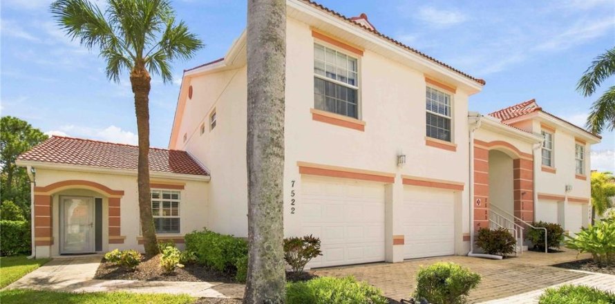 Condominio en Bradenton, Florida, 2 dormitorios № 2377656