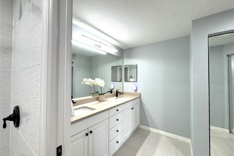Condominio en venta en Bradenton, Florida, 2 dormitorios, 125.98 m2 № 2377656 - foto 19