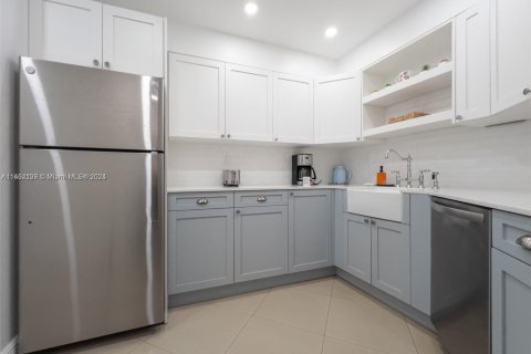 Condominio en venta en Miami Beach, Florida, 2 dormitorios, 126.35 m2 № 1861374 - foto 15