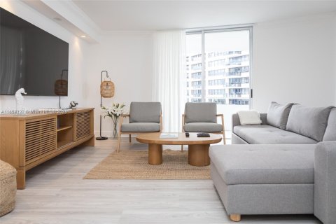 Condominio en venta en Miami Beach, Florida, 2 dormitorios, 126.35 m2 № 1861374 - foto 13