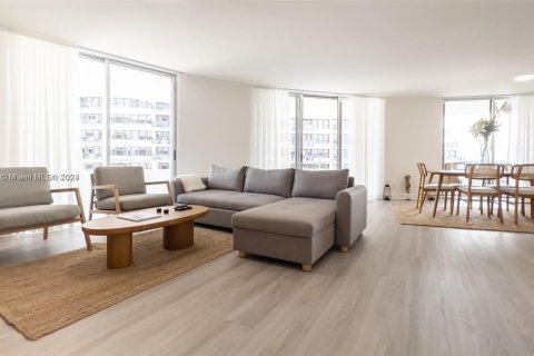 Condominio en venta en Miami Beach, Florida, 2 dormitorios, 126.35 m2 № 1861374 - foto 4