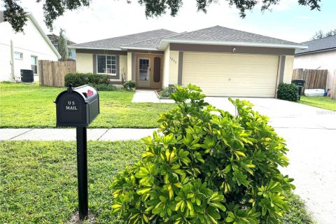 House in Brandon, Florida 4 bedrooms, 136.01 sq.m. № 1828461 - photo 16